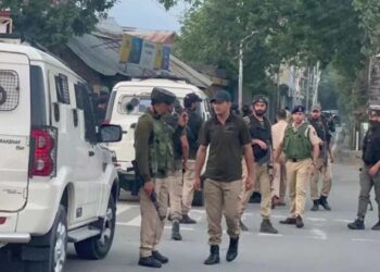 വിദേശികളെ താമസിപ്പിച്ചു,വിവരം മറച്ചുവെച്ചു;പഹൽഗാമിലെ ഹോട്ടലിനെതിരെ പോലീസ് നടപടി! 23 വിദേശികൾ രഹസ്യമായി താമസിച്ചു