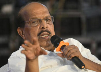 വർഗ്ഗവഞ്ചകനെന്ന് വിളി, വെച്ചുപൊറുപ്പിക്കില്ലെന്ന് ഭീഷണി; ഒരു സ്വതന്ത്രനെ നേരിടാൻ ഇത്ര വലിയ കോലാഹലം എന്തിനാണ്? സിപിഎമ്മിനെ ട്രോളി ജി സുധാകരൻ