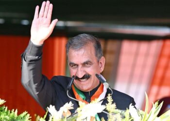 ജീൻസും ടീ-ഷർട്ടും ധരിക്കരുത് ; സോഷ്യൽ മീഡിയയിൽ സർക്കാർ നയങ്ങളെക്കുറിച്ച് അഭിപ്രായം പറയരുത് ; പുതിയ നിയമങ്ങളുമായി ഹിമാചൽ സർക്കാർ