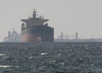 രണ്ട് ഇന്ത്യൻ എൽപിജി ടാങ്കർ കപ്പലുകൾ കൂടി ഹോർമുസ് കടക്കുന്നു ; പാചകവാതക ക്ഷാമത്തിന് ആശ്വാസമാകും