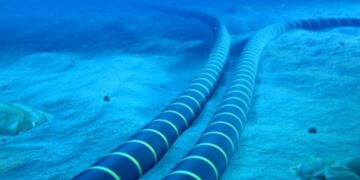 യുദ്ധം രൂക്ഷമായാൽ ചെങ്കടലിലെ കേബിളുകൾ തകർക്കക്കപ്പെടാൻ സാധ്യതയെന്ന് റിപ്പോർട്ട് ; ഭീഷണിയുമായി ഹൂതികൾ ; ഇന്ത്യയെ കാത്തിരിക്കുന്നതെന്ത്?