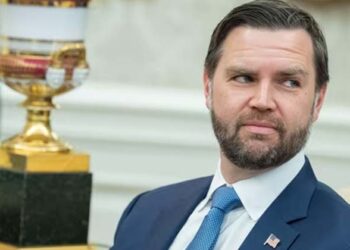 ട്രംപിനെ വേണ്ട, കുഷ്നറെയും വേണ്ട; സമാധാന ചർച്ചയ്ക്ക് ജെ.ഡി വാൻസ് വരണം! ഇറാൻ വച്ച പുതിയ ഉപാധിയിൽ അമേരിക്ക ഞെട്ടി