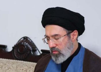 മുജ്തബ ഖമേനി സ്വവർഗ്ഗാനുരാഗിയോ? രഹസ്യ റിപ്പോർട്ട് കേട്ട് ഞെട്ടി ട്രംപ്; ബാല്യകാല അദ്ധ്യാപകനുമായി വർഷങ്ങൾ നീണ്ട പ്രണയബന്ധം