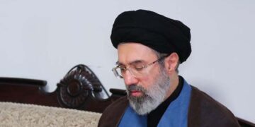 മുജ്തബ ഖമേനി സ്വവർഗ്ഗാനുരാഗിയോ? രഹസ്യ റിപ്പോർട്ട് കേട്ട് ഞെട്ടി ട്രംപ്; ബാല്യകാല അദ്ധ്യാപകനുമായി വർഷങ്ങൾ നീണ്ട പ്രണയബന്ധം