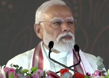 തമിഴ് മണ്ണിൽ വികസന കുതിപ്പുമായി മോദി; 7,100 കോടിയുടെ പദ്ധതികൾക്ക് തുടക്കം, തിരഞ്ഞെടുപ്പ് ചൂടിൽ തമിഴ്നാടും പുതുച്ചേരിയും