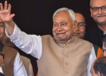 ഇനി ഡൽഹിയിലേക്ക്; ബിഹാർ മുഖ്യമന്ത്രി സ്ഥാനം ഒഴിയാൻ നിതീഷ് കുമാർ, വികാരാധീനനായി കത്തെഴുതി!