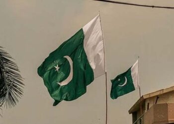 പാകിസ്താനിൽ ക്രിസ്ത്യൻ വേട്ട;’ഇത് സർക്കാർ ഭൂമി,ഉടൻ ഒഴിയണം’;പതിനായിരങ്ങളെ തെരുവിലിറക്കി കോളനികൾ തകർക്കുന്നു;ക്രിസ്ത്യൻ കുടുംബങ്ങൾ പെരുവഴിയിൽ!