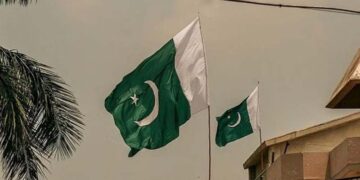 പാകിസ്താനിൽ ക്രിസ്ത്യൻ വേട്ട;’ഇത് സർക്കാർ ഭൂമി,ഉടൻ ഒഴിയണം’;പതിനായിരങ്ങളെ തെരുവിലിറക്കി കോളനികൾ തകർക്കുന്നു;ക്രിസ്ത്യൻ കുടുംബങ്ങൾ പെരുവഴിയിൽ!