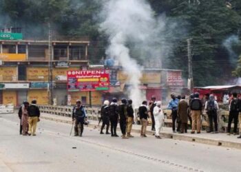 പിഒകെയിൽ ആഭ്യന്തര യുദ്ധസമാന സാഹചര്യം; പാകിസ്താൻ്റെ ക്രൂരതയ്ക്കെതിരെ ജനങ്ങൾ തെരുവിലേക്ക്;ഭാരതത്തിന്റെ ഭാഗമാകാൻ വെമ്പുന്ന പാക് അധീന കശ്മീർ