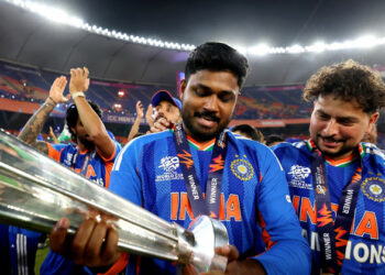 ഇത് പി.ആർ വർക്കല്ല, പരിധികളില്ലാത്ത സ്നേഹം; സഞ്ജുവിനെ വേട്ടയാടിയവർക്ക് ബാറ്റുകൊണ്ട് മറുപടി, അനീതിയുടെ കാലം കഴിഞ്ഞു, ഇനി അയാളുടെ യുഗം