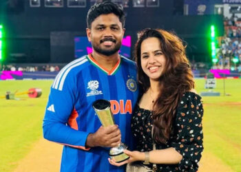 ലോകം കീഴടക്കി സഞ്ജു, ഹൃദയം കവർന്ന് ചാരു; വിജയത്തിന് പിന്നാലെ പ്രിയതമയ്ക്ക് ‘ലവ് ലെറ്റർ’; സോഷ്യൽ മീഡിയയിൽ തരംഗമായി പോസ്റ്റ്