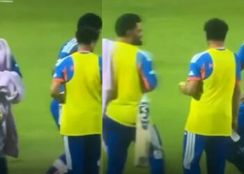 ബാറ്റ് റിങ്കുവിന്റെ കയ്യിൽ, സഞ്ജു ക്രീസിലേക്ക്; വിൻഡീസിനെ അടിച്ചു പഞ്ഞിക്കിട്ട ആവേശത്തിൽ പറ്റിയ അമളി; ഈഡൻ ഗാർഡൻസിലെ ചിരിവിരുന്ന്; വീഡിയോ കാണാം