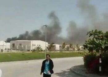 ഒമാനിലും ആക്രമണം ; ദുഖും തുറമുഖത്തിന് നേരെ ഡ്രോൺ ആക്രമണം ; മധ്യസ്ഥ രാജ്യത്തിന് നേരെ ആക്രമണം നടത്തുന്നത് അസാധാരണം