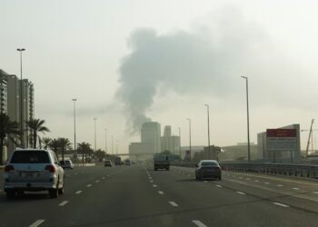 അബുദാബിയിൽ കാറിനു മുകളിലേക്ക് മിസൈൽ പതിച്ചു ; ഒരാൾ കൊല്ലപ്പെട്ടു