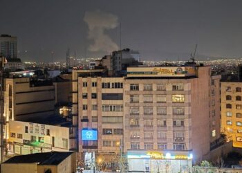 ഇറാനിയൻ റേഡിയോ ട്രാൻസ്മിറ്റർ ടവറിന് നേരെ യുഎസ്-ഇസ്രായേൽ ആക്രമണം ; ഒരാൾ കൊല്ലപ്പെട്ടു