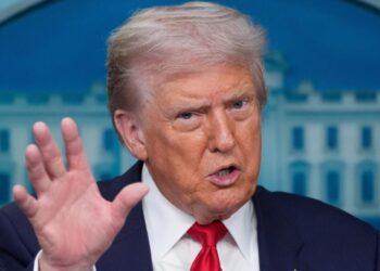 ഇറാനെതിരെ ‘അവസാന പ്രഹരം’ നടത്താൻ ഒരുങ്ങുന്നുവെന്ന് ട്രംപ് ; വൻ വ്യോമാക്രമണങ്ങൾക്ക് പദ്ധതി