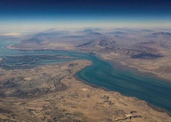 ഹോർമുസ് കടലിടുക്കിന് സമീപം യുഎസ്-ഇസ്രായേൽ ആക്രമണം ; 5 മരണം