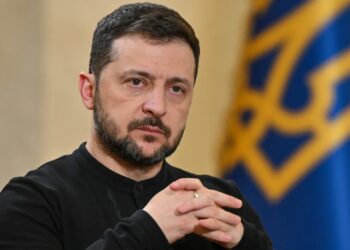 ഇറാന് ഉപഗ്രഹ ചിത്രങ്ങളും വിവരങ്ങളും നൽകി സഹായിക്കുന്നത് റഷ്യയെന്ന് സെലൻസ്‌കി ; സൗദിയിലെ യുഎസ് വ്യോമതാവളത്തിന്റെ ദൃശ്യങ്ങൾ പകർത്തിയെന്നും ആരോപണം