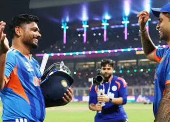 അഹമ്മദാബാദിലെ ഇന്ത്യൻ വിസ്മയം; സഞ്ജുവിനെ വാനോളം പുകഴ്ത്തി ഷാഹിദ് അഫ്രീദി, ഇത് അജയ്യമായ ചാമ്പ്യൻമാരുടെ സംഘമെന്ന് പാക് ഇതിഹാസങ്ങൾ