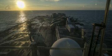 “‘നരകത്തിലേക്ക് സ്വാഗതം’; അമേരിക്കയ്ക്ക് ഇറാന്റെ മുന്നറിയിപ്പ്! യുഎസ്എസ് ട്രിപ്പോളി ഗൾഫിലെത്തി; യുദ്ധം പുതിയ തലത്തിലേക്ക്