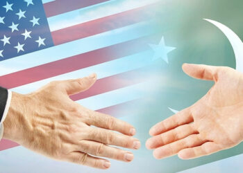 ട്രംപിനെ പ്രീണിപ്പിച്ചു, പക്ഷേ ഇറാനെ കൈവിടാൻ വയ്യ; പാകിസ്ഥാൻ നേരിടുന്നത് ചരിത്രത്തിലെ ഏറ്റവും വലിയ അഗ്നിപരീക്ഷ, കറാച്ചിയിലെ വെടിവെപ്പിൽ 20 മരണം