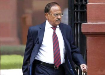 നമ്മൾ ഒന്നിച്ചു തുഴയും, അല്ലെങ്കിൽ ഒന്നിച്ചു മുങ്ങും; മുസ്ലിം പണ്ഡിതരുമായി കൂടിക്കാഴ്ച നടത്തി അജിത് ഡോവൽ; ‘നേഷൻ ഫസ്റ്റ്’ നയം ഉയർത്തി എൻഎസ്എ