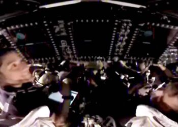 ചന്ദ്രനിലേക്ക് ഇനി ഏതാനും മണിക്കൂറുകൾ മാത്രം: ആർട്ടെമിസ് 2 ദൗത്യം നിർണ്ണായക ഘട്ടത്തിൽ; ഭൂമിയുടെ ഭ്രമണപഥത്തിൽ അവസാന വട്ട പരിശോധനകൾ പൂർത്തിയായി