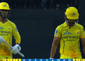 ക്രീസിൽ ആമകളുടെ ഓട്ടം, 50 റൺസ് തികയ്ക്കാൻ 12 ഓവർ; ചെന്നൈയ്ക്ക് ഇത് നാണക്കേടിന്റെ പുതിയ റെക്കോഡ്