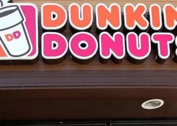 ഇന്ത്യക്കാരന്റെ ദോശയോട് കളിച്ച അമേരിക്കൻ ഭീമന് പറ്റിയ അമളി!ഡങ്ക്വിൻ ഡോണട്‌സിന്റെ പതനം