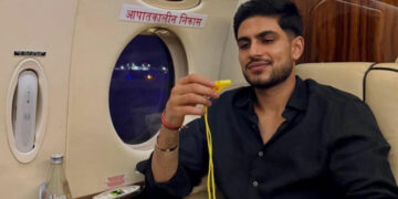 ചെപ്പോക്കിൽ വിസിൽ ഊതി ഗിൽ; ഇത് നന്ദിയോ അതോ സി.എസ്.കെയെ എയറിലാക്കിയതോ? സോഷ്യൽ മീഡിയയിൽ പുകയുന്ന ‘വിസിൽ പോടു’ യുദ്ധം