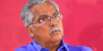 ‘അന്ന് പ്രായപൂർത്തി ആയിരുന്നു’ ; മൊണാലിസ വിവാഹത്തെക്കുറിച്ച് ചോദിച്ച മാധ്യമപ്രവർത്തകരോട് ദേഷ്യപ്പെട്ട് ബിനോയ് വിശ്വം ; ചിരിക്കരുതെന്ന് ശാസന