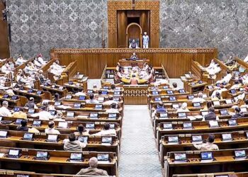 ലോക്സഭാ സീറ്റുകൾ 850 ലേക്ക് ഉയർത്താൻ നീക്കം; രാജ്യത്ത് ഉടൻ മണ്ഡലപുനർനിർണ്ണയം, വനിതാ സംവരണത്തിന് കളമൊരുങ്ങുന്നു!