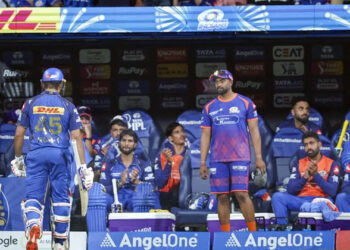 വിക്കറ്റില്ലാതെ ബുംറ, റൺസില്ലാതെ തിലക്, അടിവാങ്ങി ബൗളർമാർ!; ഇങ്ങനെയെങ്കിൽ മുംബൈ ഇത്തവണ പ്ലേ ഓഫ് കാണില്ല, വലിച്ചുകീറി മുരളി കാർത്തിക്