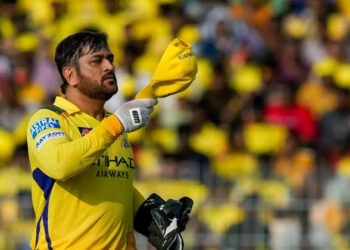 ടീം കോമ്പിനേഷൻ പ്രധാനം, യുവതാരങ്ങൾക്കായി വഴിമാറി ധോണി; ഇത്തവണയും വിട്ടുനിൽക്കും; സിഎസ്കെ ക്യാമ്പിൽ ചർച്ച