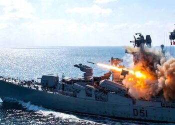 പാകിസ്താനെ മുട്ടുകുത്തിച്ച ആ ‘രഹസ്യ ഉപരോധം’; 1971-ലെ യുദ്ധഗതി മാറ്റിയ ഇന്ത്യൻ നാവികസേനയുടെ മാസ്റ്റർ പ്ലാൻ ഇങ്ങനെ!