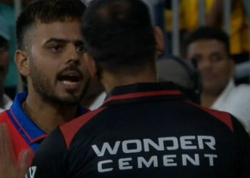 അമ്പയറെ വിരട്ടി നിതീഷ് റാണ!; ഡൽഹി ക്യാമ്പ് ചൂടായി, പിഴയുമായി ബിസിസിഐ; ഋതുരാജ് ഗെയ്ക്വാദിനും കിട്ടി 12 ലക്ഷത്തിന്റെ പണി