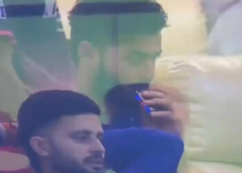 ഡഗ്ഔട്ടിൽ മൊബൈൽ ഫോൺ, ഡ്രസ്സിംഗ് റൂമിൽ ഇ-സിഗരറ്റ്; തോൽവിയറിയാത്ത പഞ്ചാബിനെ വീഴ്ത്തിയിട്ടും വിവാദങ്ങളിൽ നിറഞ്ഞ് രാജസ്ഥാൻ റോയൽസ്, വില്ലനായി റിയാൻ പരാഗ്