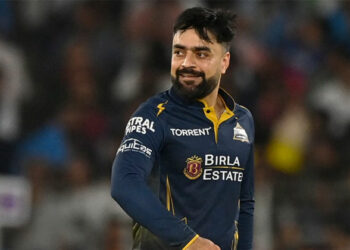 എന്റെ മണ്ണിൽ ഞാൻ മരിക്കും, പൗരത്വ വാഗ്ദാനവുമായി വന്ന ഇന്ത്യയെയും ഓസ്‌ട്രേലിയയെയും അമ്പരപ്പിച്ച് റാഷിദ് ഖാൻ; വമ്പൻ വെളിപ്പെടുത്തലുമായി താരം