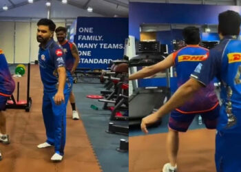 പ്രതിസന്ധികൾക്കിടയിലും ട്രോളിന് കുറവില്ല; ജിമ്മിൽ ഷാർദുൽ താക്കൂറിനെ അനുകരിച്ച് രോഹിത് ശർമ്മ, വീഡിയോ വൈറൽ