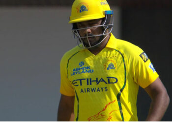 റെക്കോഡ് അടിച്ചെടുത്തു, പക്ഷെ വിക്കറ്റ് കളഞ്ഞുകുളിച്ചു; 5000 റൺസ് നേട്ടത്തിനിടയിലും സഞ്ജുവിന് ഇന്ന് കണ്ണീർമടക്കം