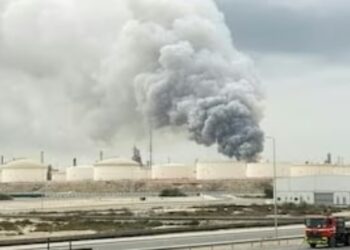 ബഹ്‌റൈൻ ബാപ്‌കോ റിഫൈനറിയിൽ വൻ സ്ഫോടനം ; ആകാശത്തോളമുയർന്ന് തീഗോളങ്ങൾ