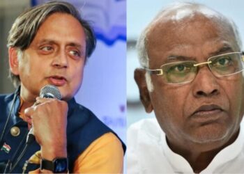 ‘തരം താഴരുത്’ ; ‘വിദ്യാഭ്യാസമില്ലാത്ത ഗുജറാത്തികൾ’ പരാമർശത്തിൽ ഖാർഗെക്കെതിരെ വിമർശനവുമായി ശശി തരൂർ