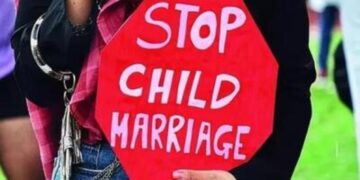 കേരളത്തിൽ വീണ്ടും ശൈശവ വിവാഹം ; 16കാരിക്ക് വരൻ 28കാരൻ ; വിവാഹം നടന്നത് അഴീക്കൽ ജുമാമസ്ജിദിൽ