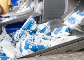 കേരളത്തിൽ പാലിനും വില കൂടും ; ലിറ്ററിന് 4 രൂപ കൂട്ടാൻ മിൽമ ഡയറക്ടർ ബോർഡ് യോഗത്തിൽ ശുപാർശ