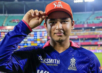 ബുംറയായാലും ഹേസൽവുഡായാലും എനിക്ക് വിഷയമില്ല; പേരിനെയല്ല പന്തിനെയാണ് തല്ലേണ്ടതെന്ന് വൈഭവ്; 15-കാരന്റെ വാക്കുകളിൽ വിറച്ച് ബൗളർമാർ