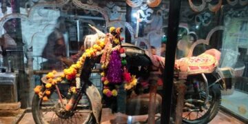 ബുള്ളറ്റിനെ ആരാധിക്കുന്ന ക്ഷേത്രം ;യാത്രക്കാരുടെ കാവൽദൈവമായ ഓം ബന്ന