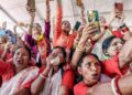 ഓട്ടോ ഡ്രൈവർമാരും ബ്യൂട്ടി പാർലർ ദിദിമാരും; ബംഗാളിൽ മമതയെ വീഴ്ത്തിയത് ആർഎസ്എസിന്റെ ‘നിശബ്ദ വിപ്ലവം’; സുവേന്ദുവിന്റെ വിജയരഹസ്യം ഇതാണ്!