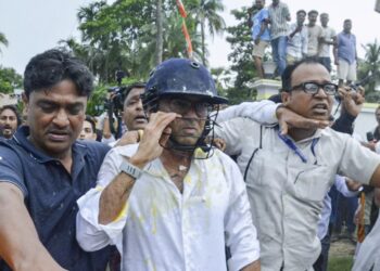 അഭിഷേക് ബാനർജിക്ക് നേരെയുണ്ടായ ആൾക്കൂട്ട ആക്രമണം ; 5 പേർ അറസ്റ്റിൽ