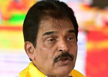ചീഫ് സെക്രട്ടറിയോട് ‘ആവശ്യപ്പെട്ടു’; കെ.സി. വേണുഗോപാൽ മുഖ്യമന്ത്രിയാകുന്നു? ഫേസ്ബുക്ക് പോസ്റ്റിൽ ഒളിഞ്ഞിരിക്കുന്ന സന്ദേശം