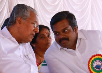 വളഞ്ഞിട്ട് ആക്രമിക്കാനാണ് ഭാവമെങ്കിൽ ജീവൻ കൊടുത്തും സംരക്ഷിക്കും; പിണറായി വിജയന് പിന്തുണയുമായി കെ.യു. ജനീഷ് കുമാർ എം.എൽ.എ